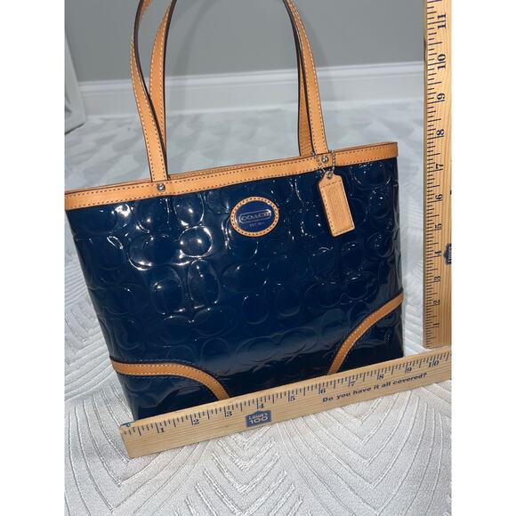Coach Peyton F48166 Navy Tote & Ivory Leather Wristlet Bundle Excellent Sale!!!! - Picture 5 of 12